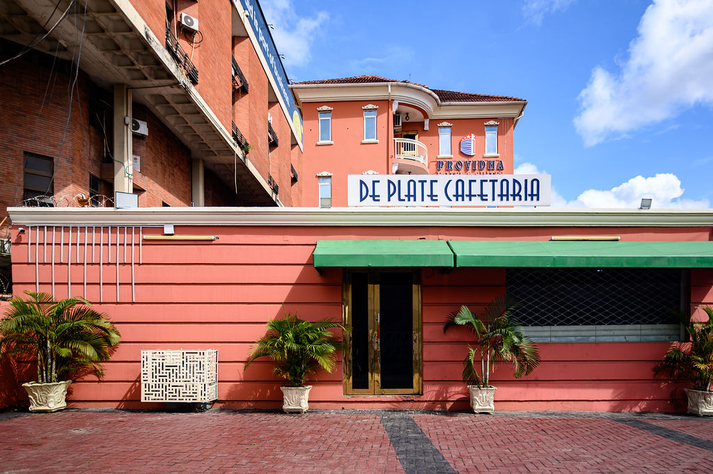 Best Cafeterias in Lagos for Family Outings and Why De Plate Cafeteria Is a Top Pick