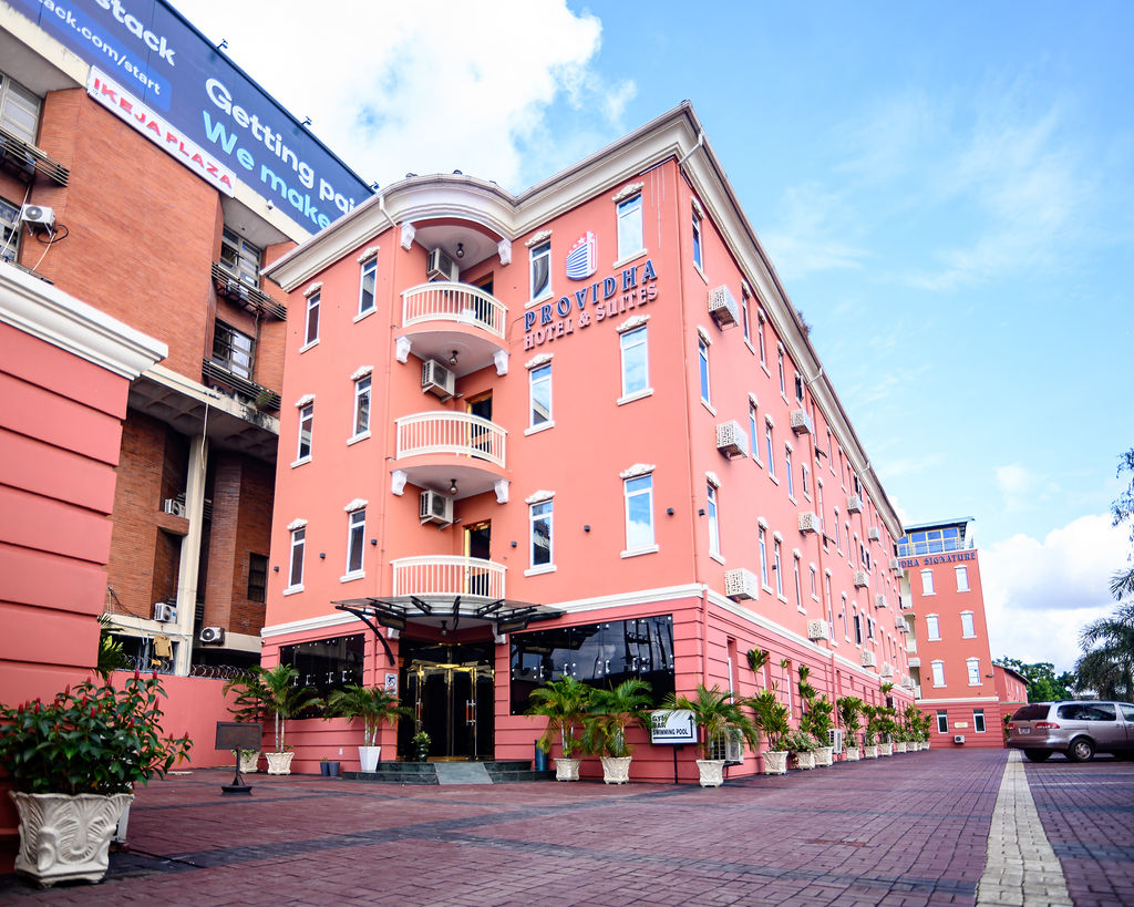 Best 5-Star Hotel Experiences in Lagos for Families and Weekenders
