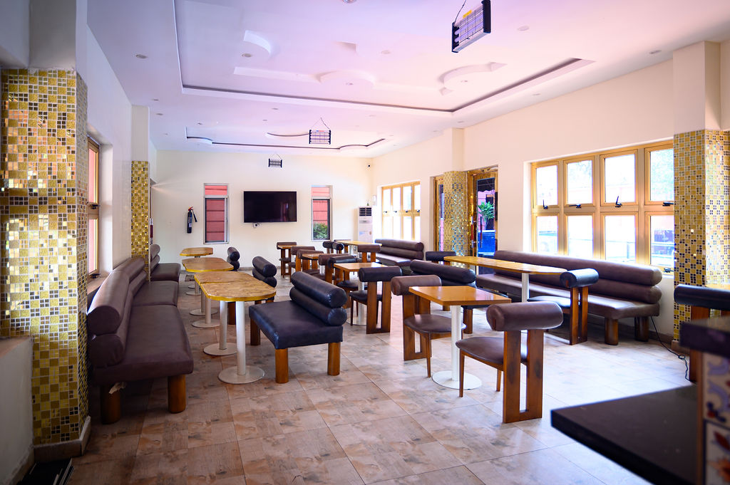 Best Restaurants Near Lagos Airport for Families and Weekend Getaways
