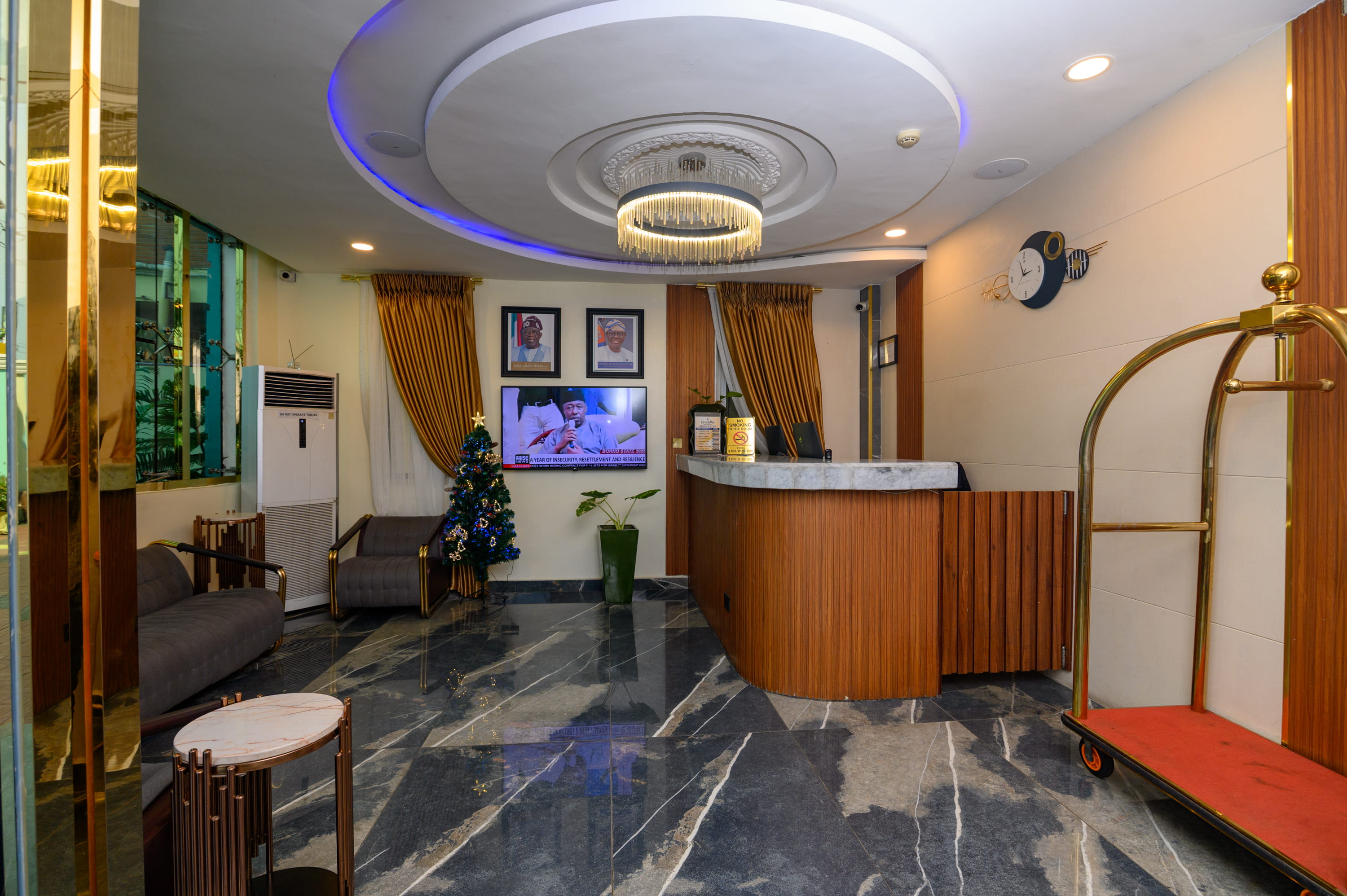 Which Resort in Lagos Offers the Cheapest Family Day Pass With Pool and Activity Access?