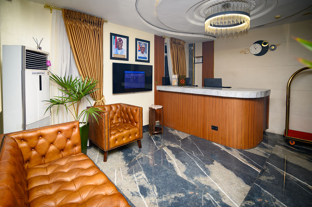 Family-Friendly Ikeja Hotels with On-Site Entertainment and Dining