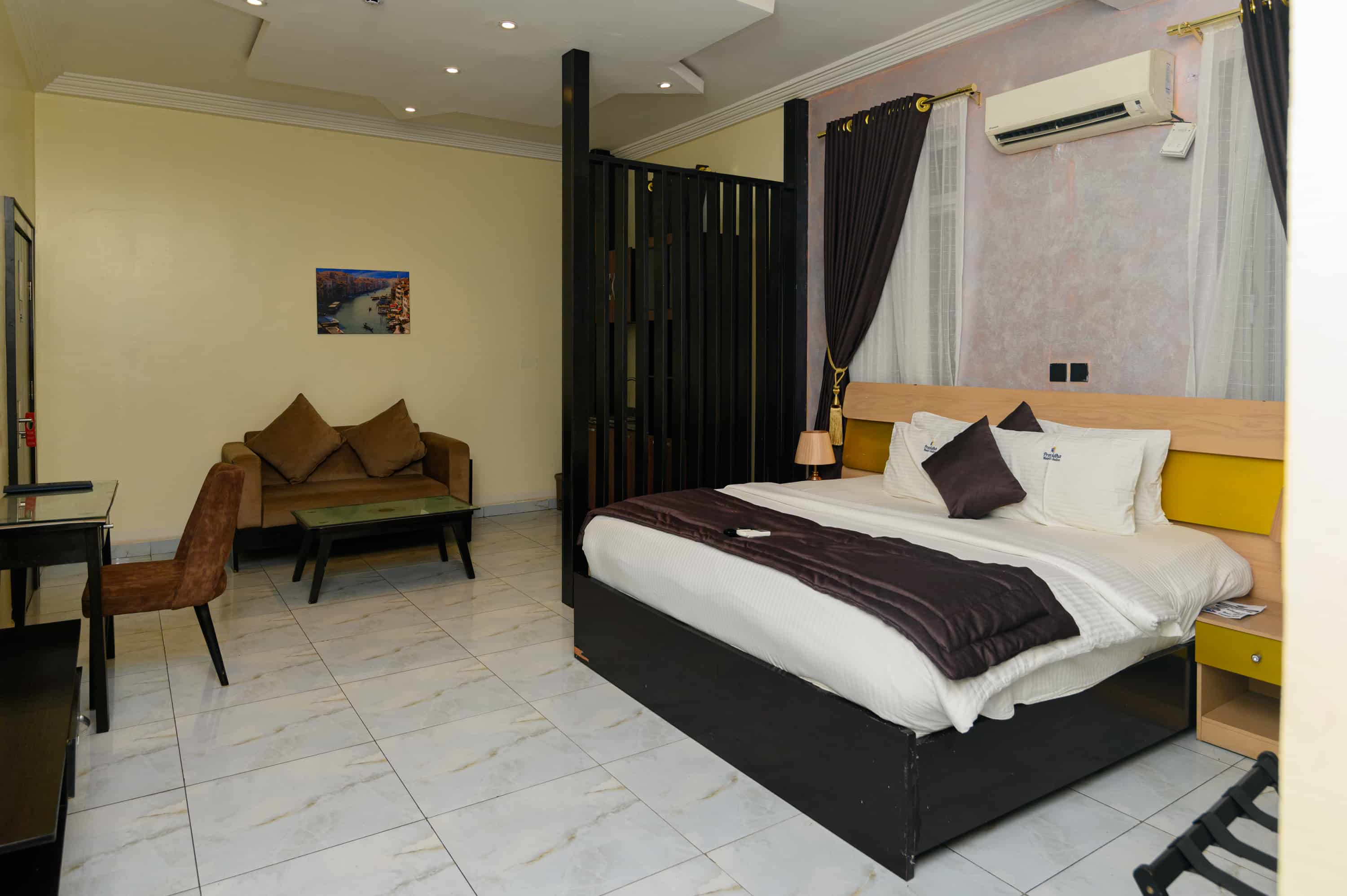 How to Pick the Right Ikeja Hotel for Birthdays, Corporate Outings and Staycations