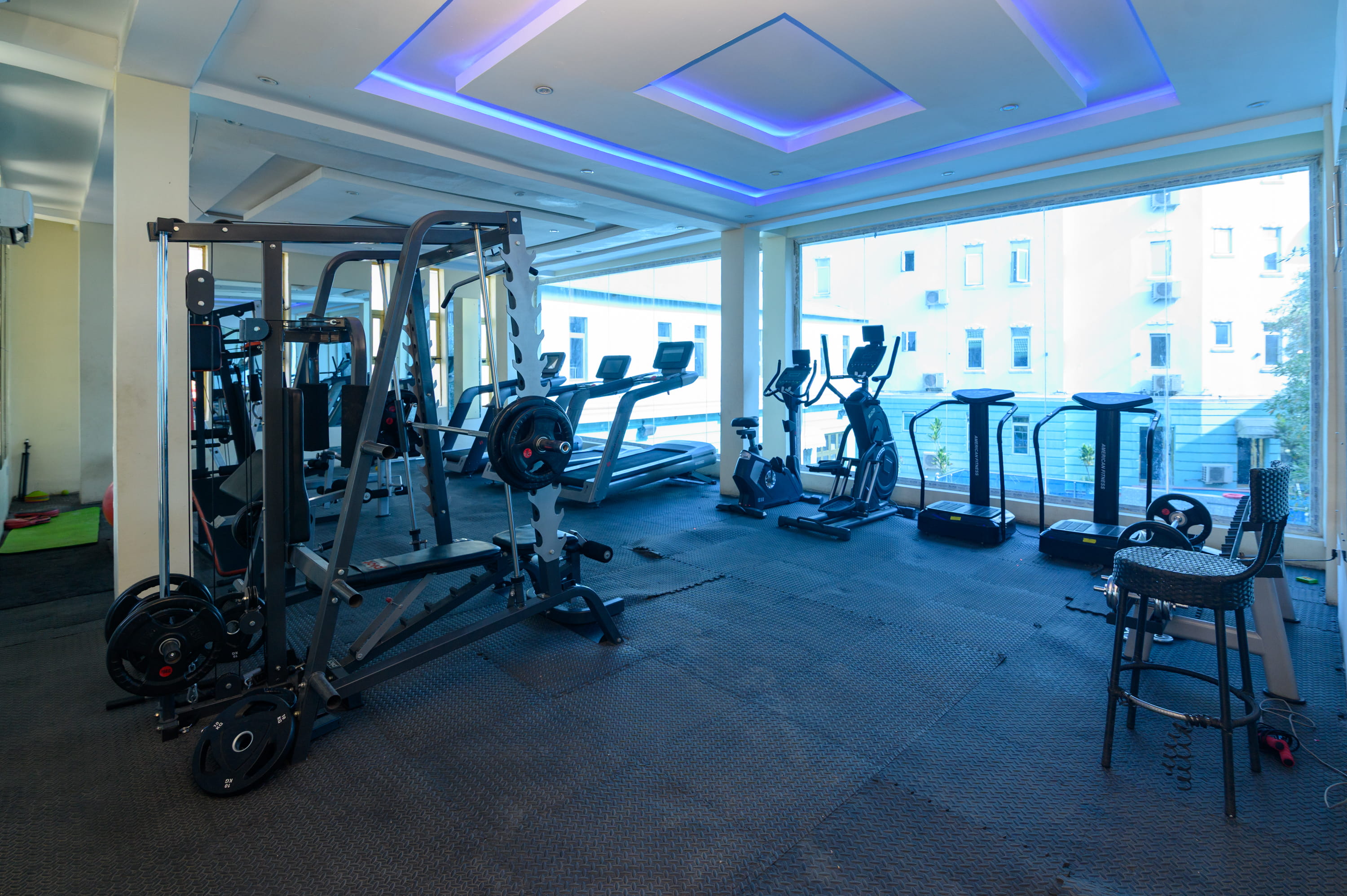 What to Do After Searching “Gym Near Me” in Lagos: Active Alternatives and Family-Friendly Stops
