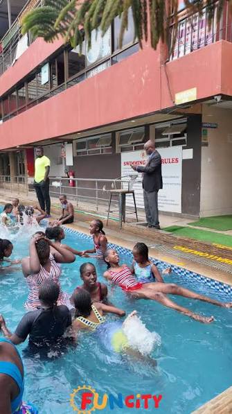 Swimming Pool Close to Me: A New, Easy Way to Relax