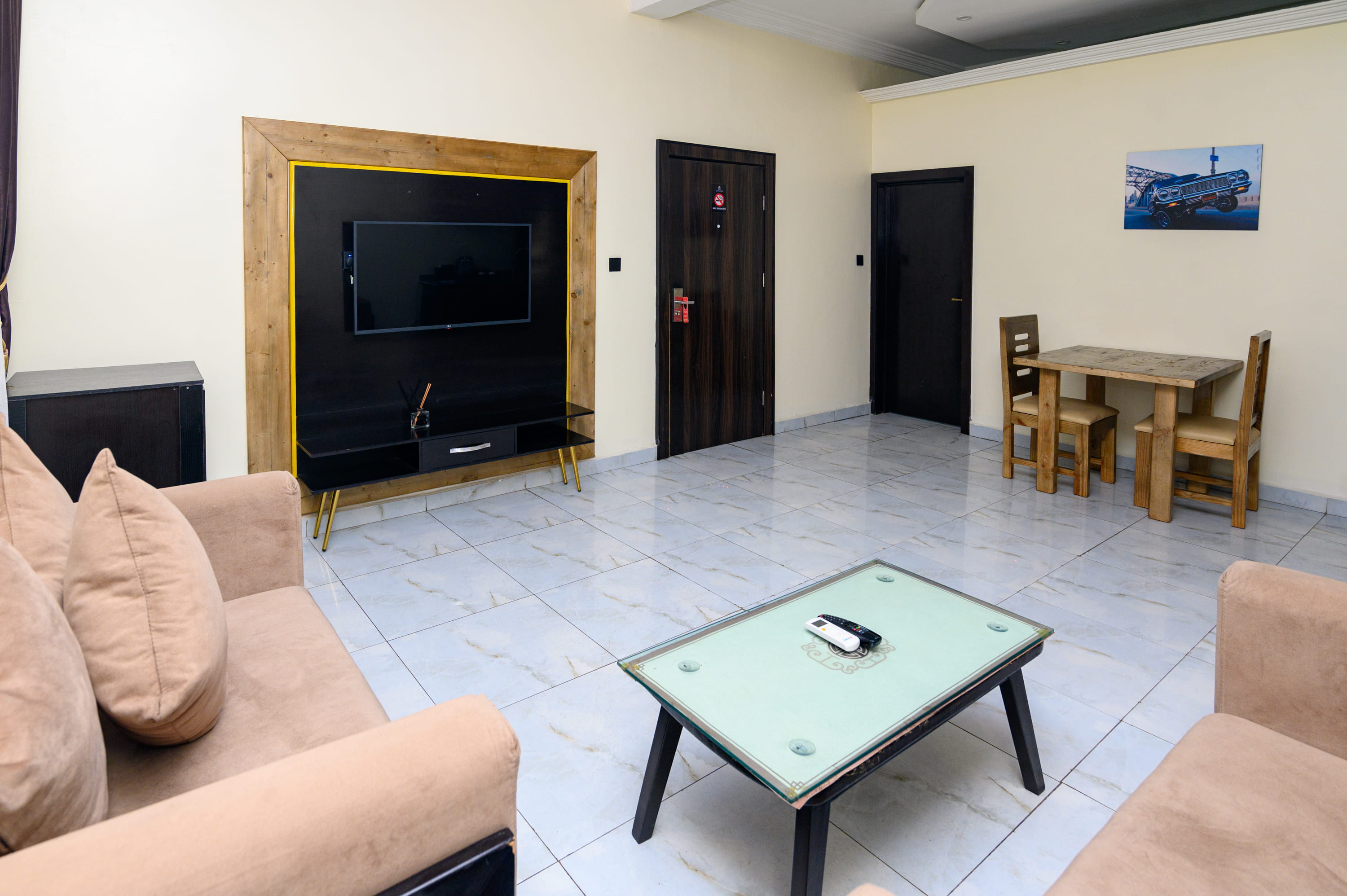 10 Reasons to choose a Lagos Airport hotel in Ikeja for a family stopover
